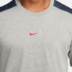 T-shirt à motif Nike Sportswear