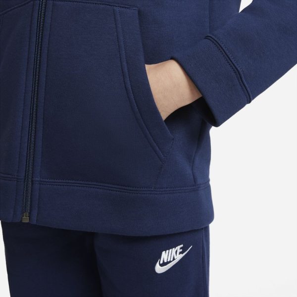 Nike Sportswear – Image 6