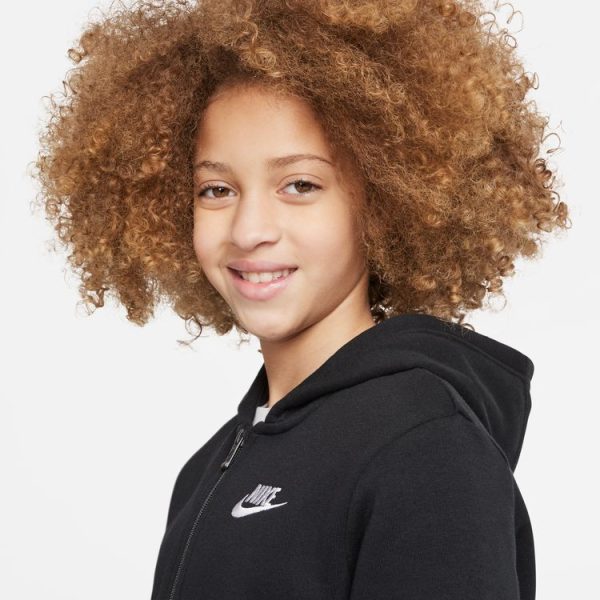 Nike Sportswear – Image 4