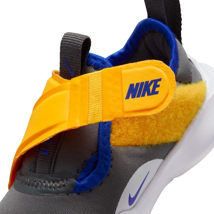 Nike Koemi – Image 6