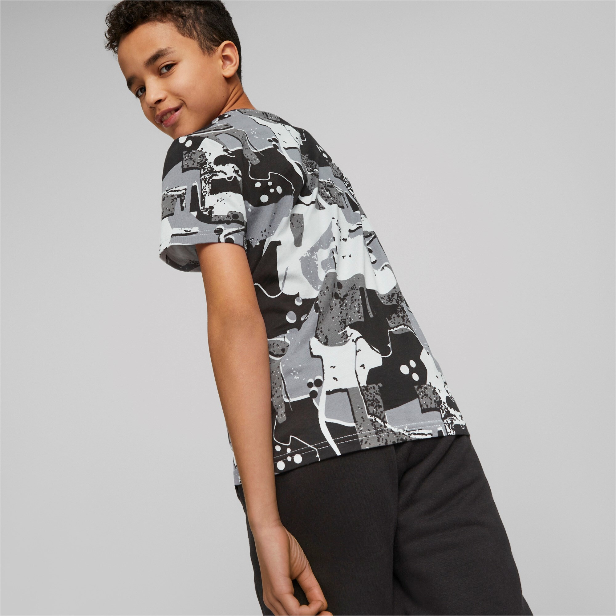 T-Shirt Essentials+ Street Art Printed – Image 4