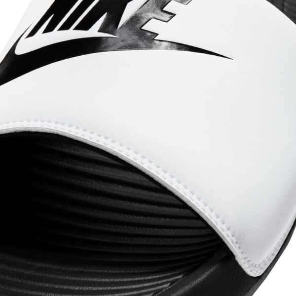 Nike Victori One – Image 4