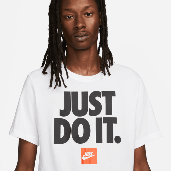 T-shirt Nike Sportswear – Image 3