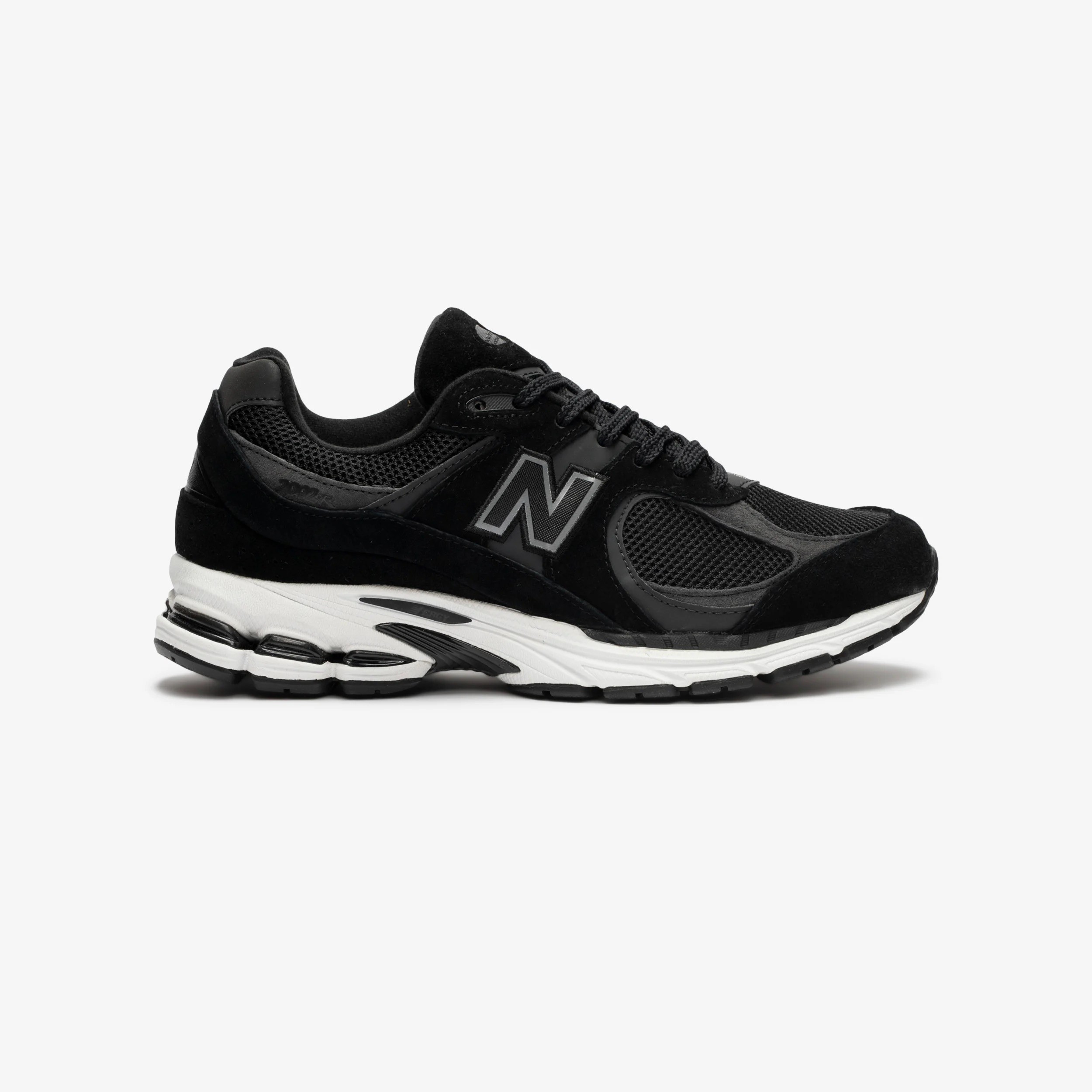 New Balance M2002R