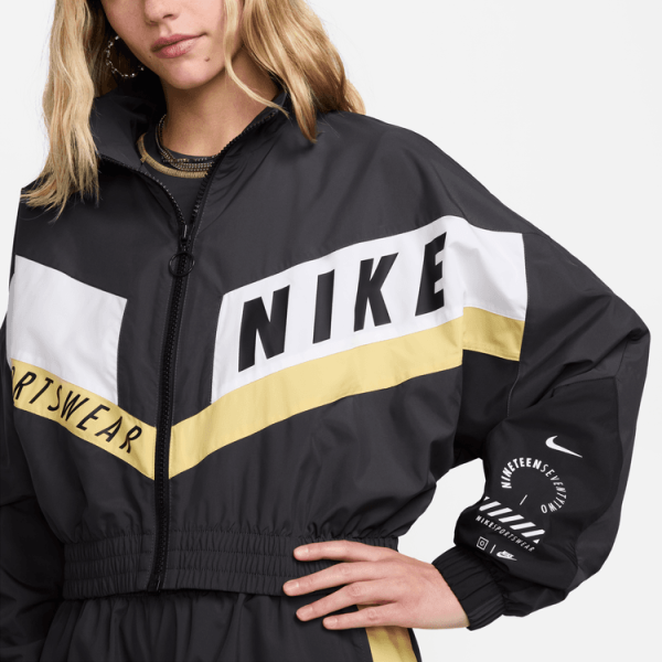 Nike Sportswear – Image 5