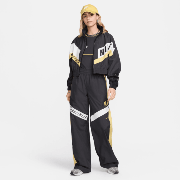 Nike Sportswear – Image 8