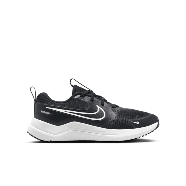 Nike Cosmic Runner