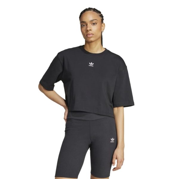T-shirt court Essentials