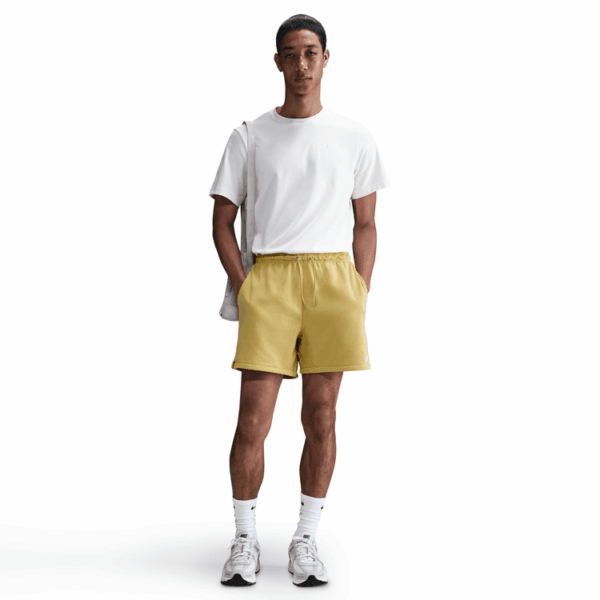 Short Nike Club