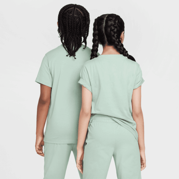 T-shirt Nike Sportswear – Image 2