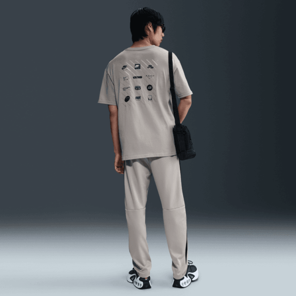 T-shirt Nike Sportswear – Image 4