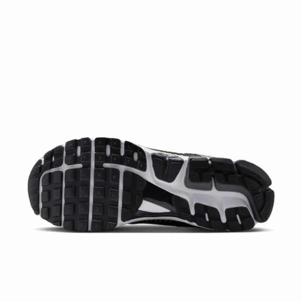 Nike Zoom Vomero 5 – Image 7