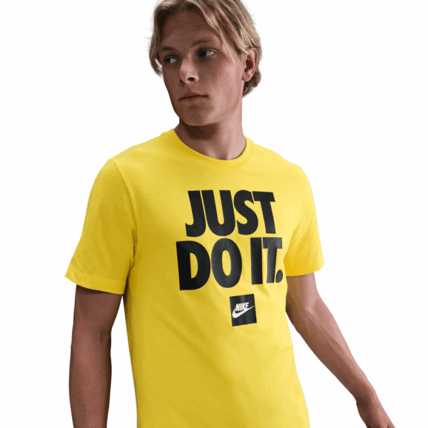T-shirt Nike Sportswear – Image 4