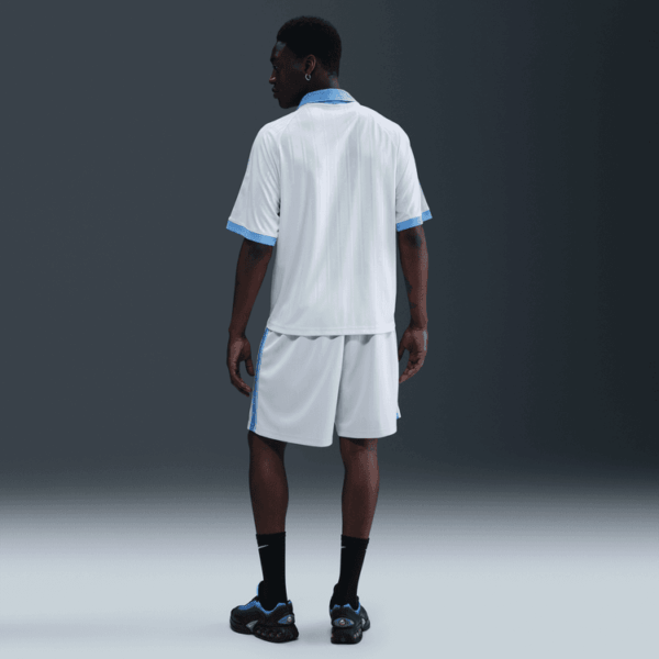 T-shirt Nike Sportswear – Image 2