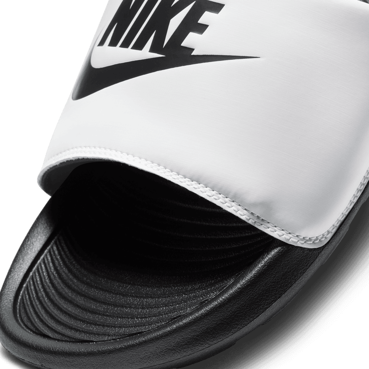 Nike Victori One – Image 4