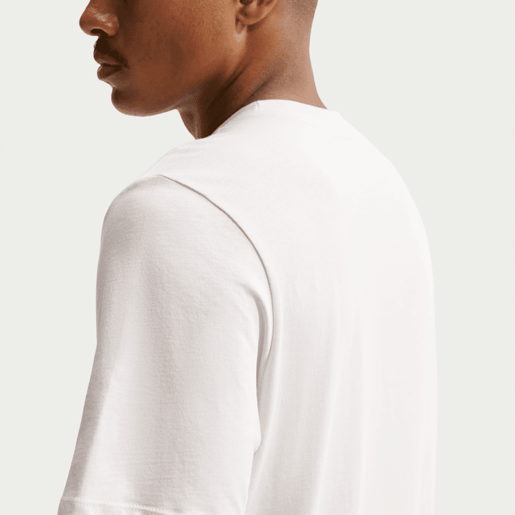 T-shirt Nike Sportswear – Image 2